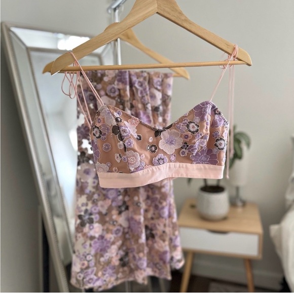 🔝 $595 For Love and Lemons Posy Embroidery Set S - Picture 4 of 14